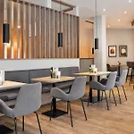 Hotel H+ Köln 4*