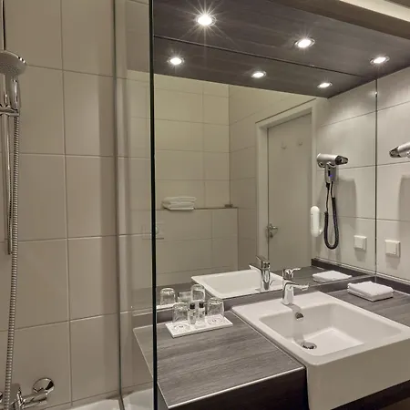 H+ Koeln Hotel 4*