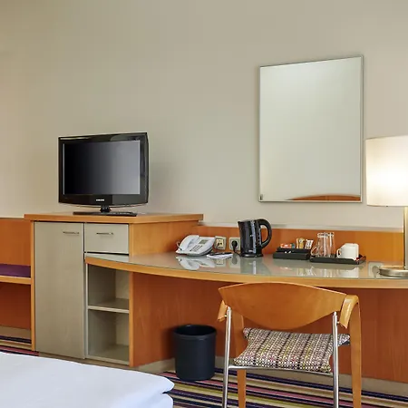Hotel H+ Koeln 4*