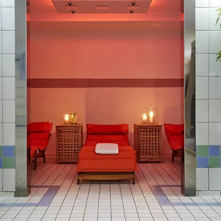 Sunday Hotel Koeln Huerth מלון הירט