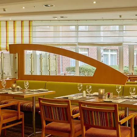 Hotel H+ Koeln 4*