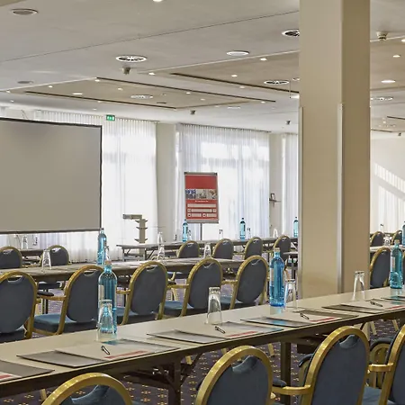H+ Koeln Hotel