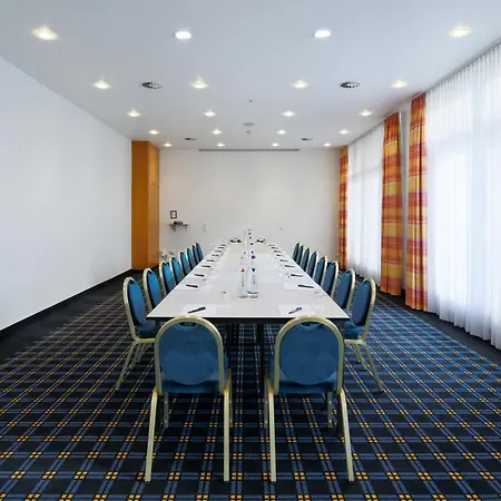 H+ Koeln Hotel 4*