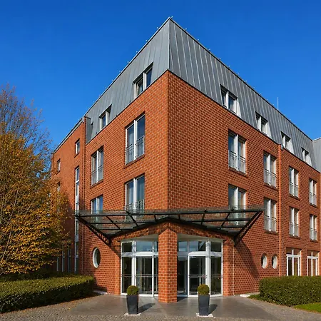 Sunday Hotel Koeln Huerth מלון