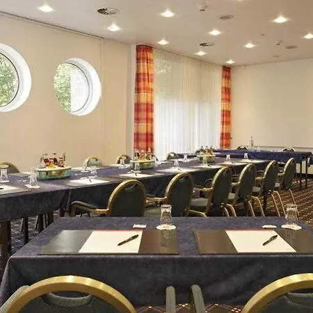 Hotel H+ Koeln 4*